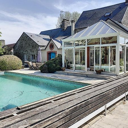 Gite De Charme "La Maison Saint-Leonard" Avec Piscine, Spa, Vue Sur Le Mont Saint-Michel Vains Exteriör bild