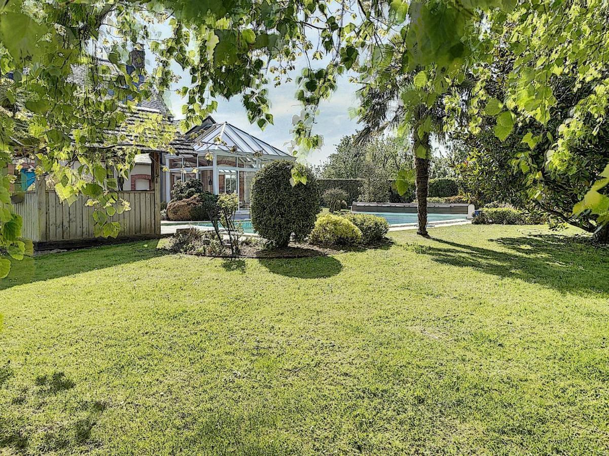 Gite De Charme "La Maison Saint-Leonard" Avec Piscine, Spa, Vue Sur Le Mont Saint-Michel Vains Exteriör bild