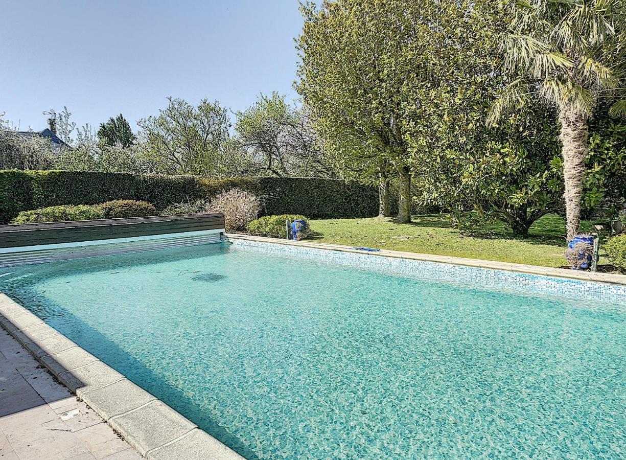Gite De Charme "La Maison Saint-Leonard" Avec Piscine, Spa, Vue Sur Le Mont Saint-Michel Vains Exteriör bild