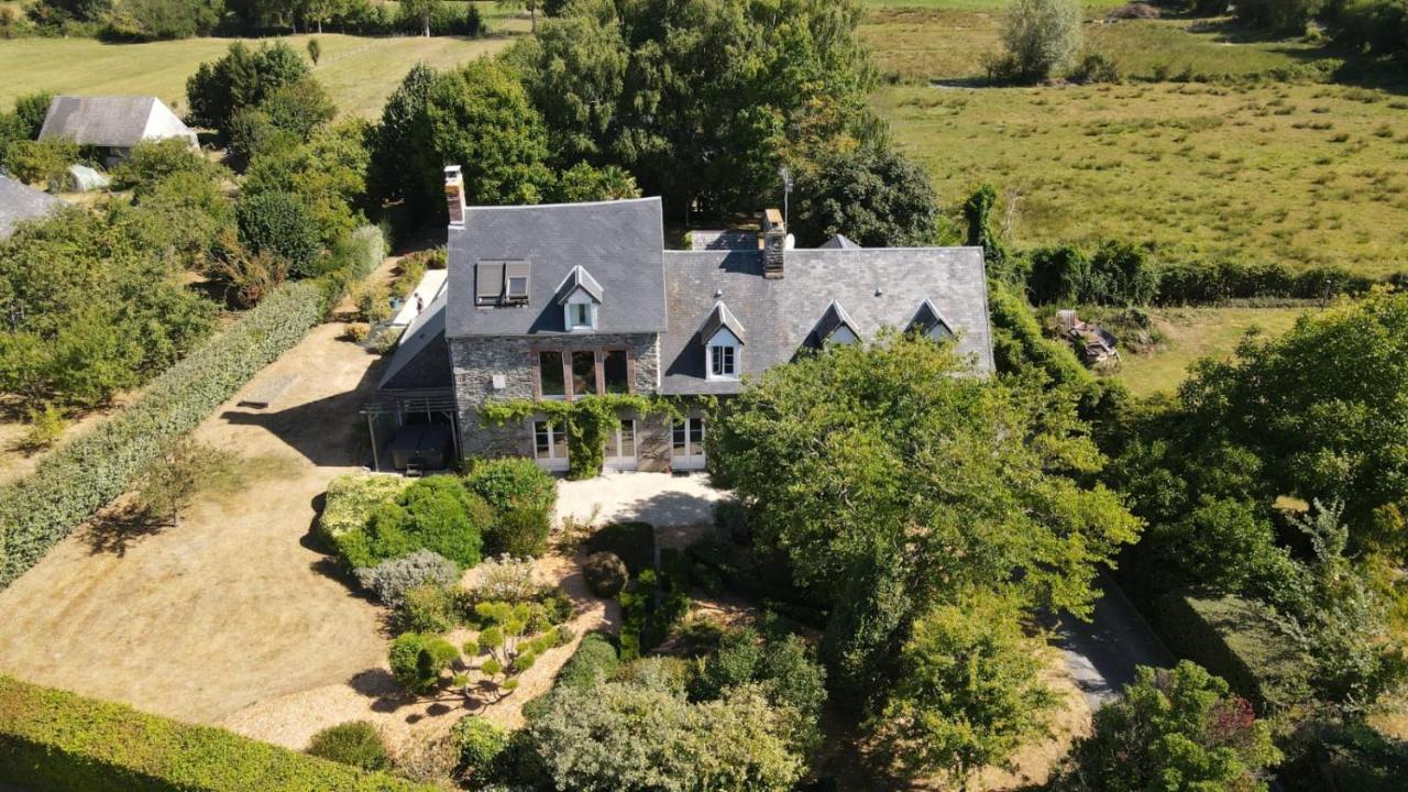 Gite De Charme "La Maison Saint-Leonard" Avec Piscine, Spa, Vue Sur Le Mont Saint-Michel Vains Exteriör bild