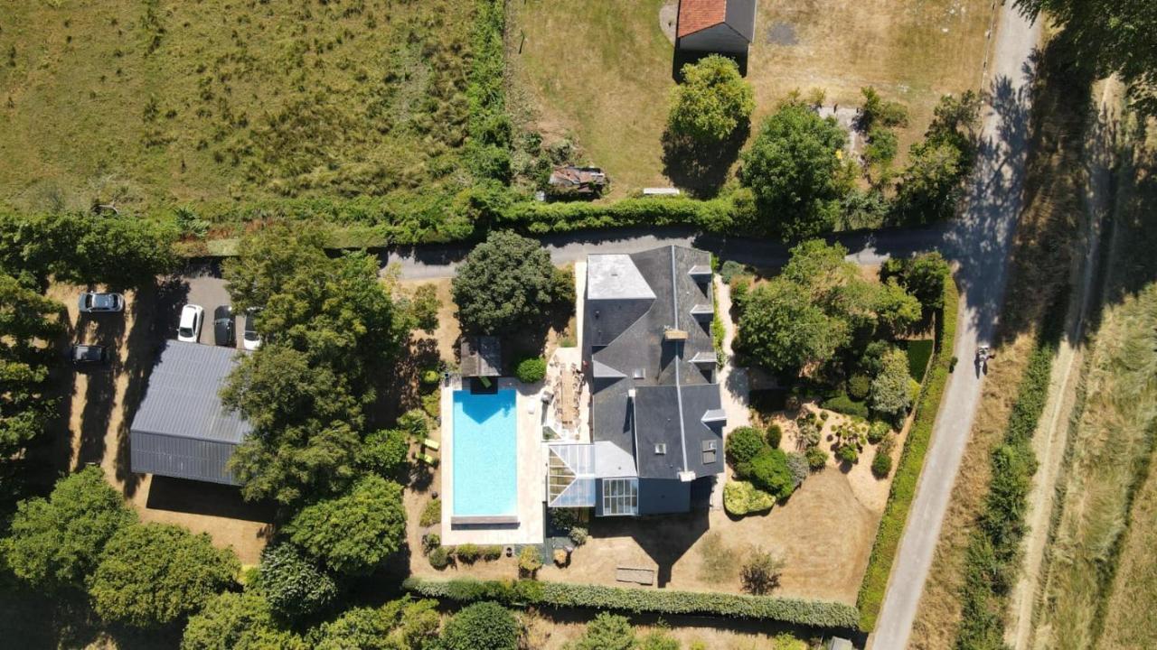 Gite De Charme "La Maison Saint-Leonard" Avec Piscine, Spa, Vue Sur Le Mont Saint-Michel Vains Exteriör bild